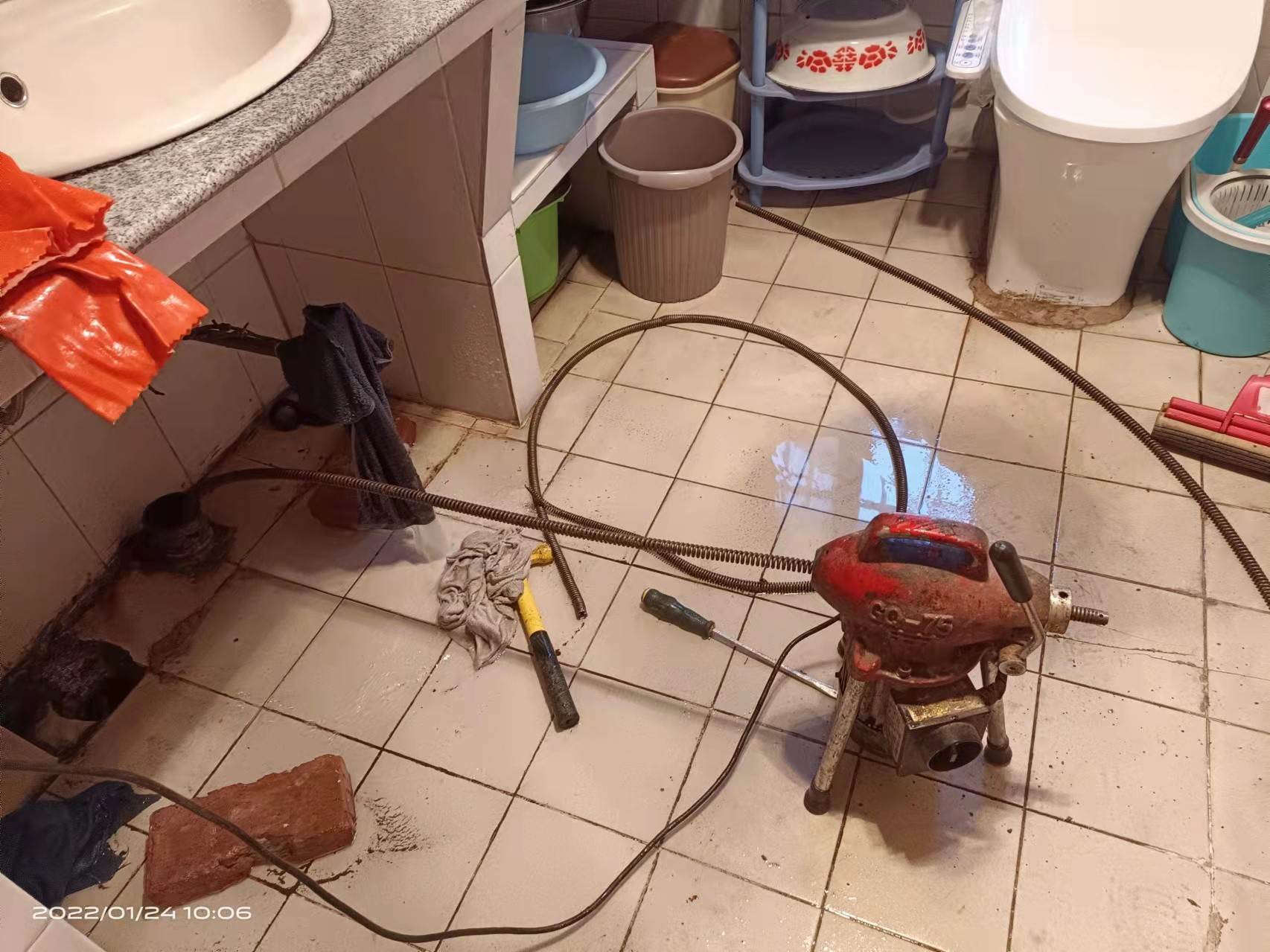 白玉疏通厨房下水道,地漏疏通